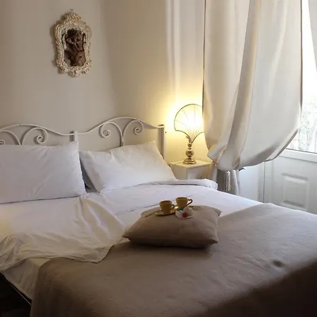Apartment Degli Artisti *